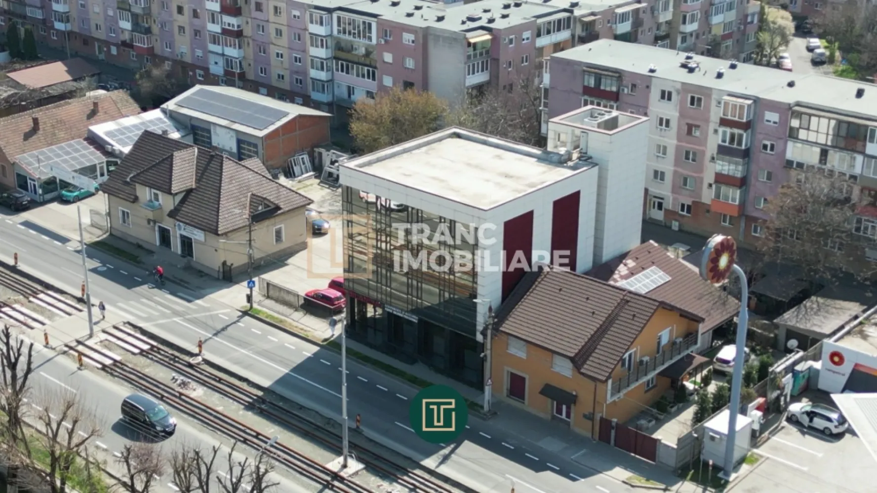 Clădire premium cu fațadă integral vitrată – oportunitate unică in Arad