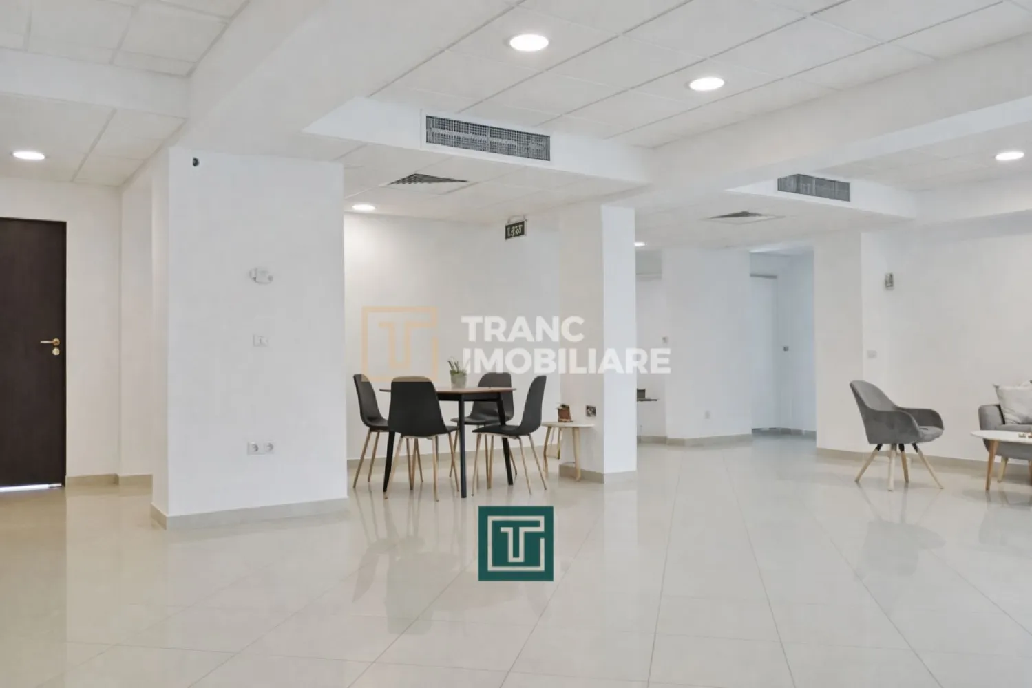 Clădire premium cu fațadă integral vitrată – oportunitate unică in Arad