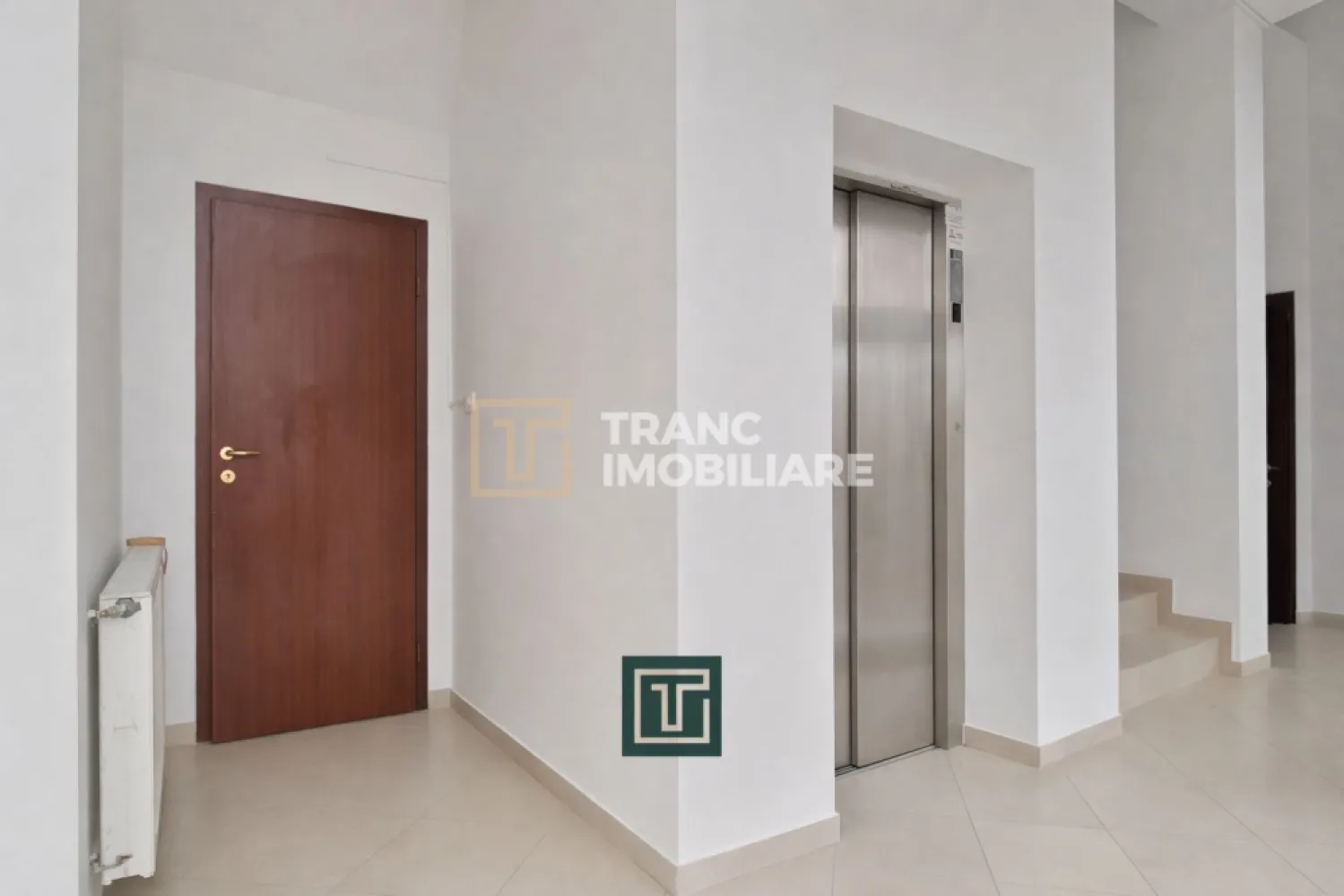 Clădire premium cu fațadă integral vitrată – oportunitate unică in Arad