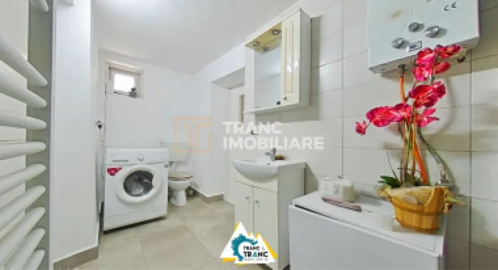 Casă spațioasă cu 4 camere de vânzare – Comuna Aluniș, județul Arad