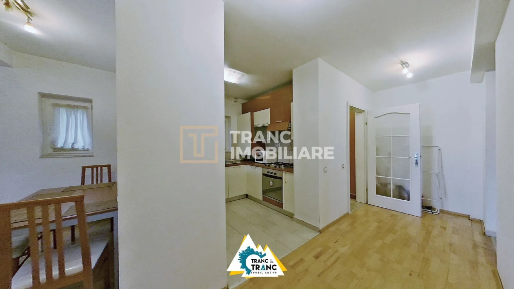 Apartament primitor si spatios cu 2 camere în Subcetate