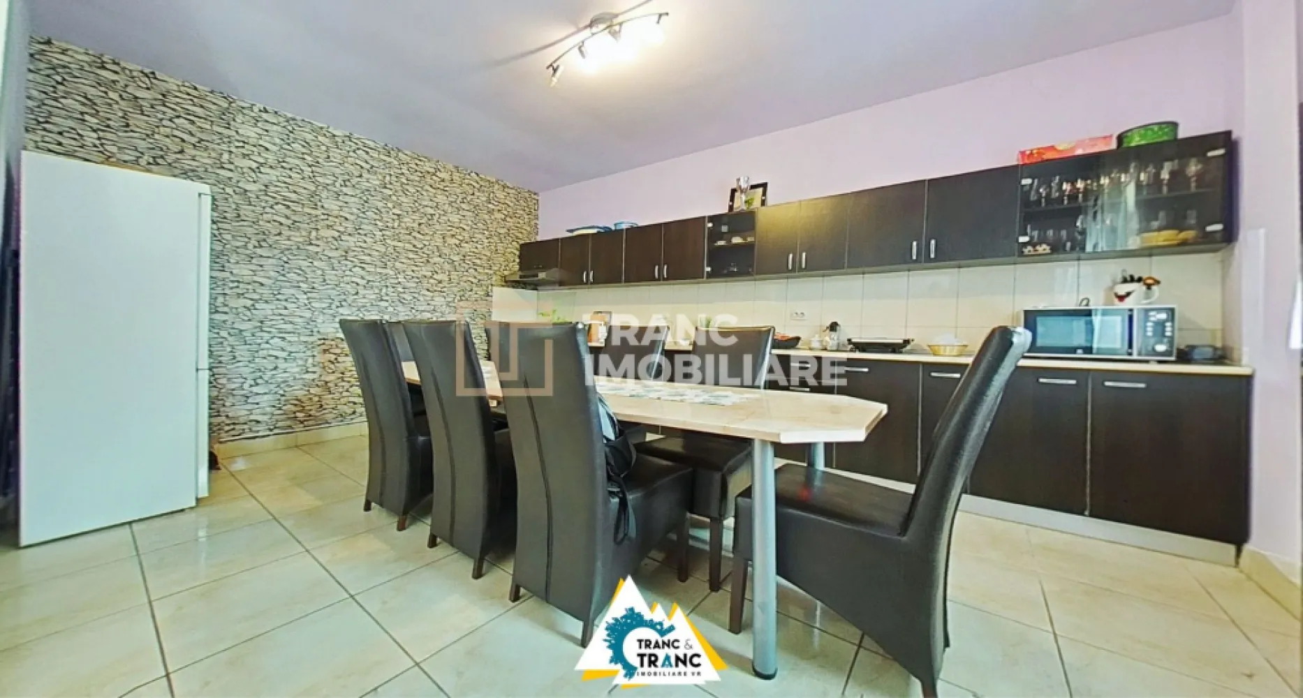 Casă spațioasă cu 4 camere de vânzare – Comuna Aluniș, județul Arad