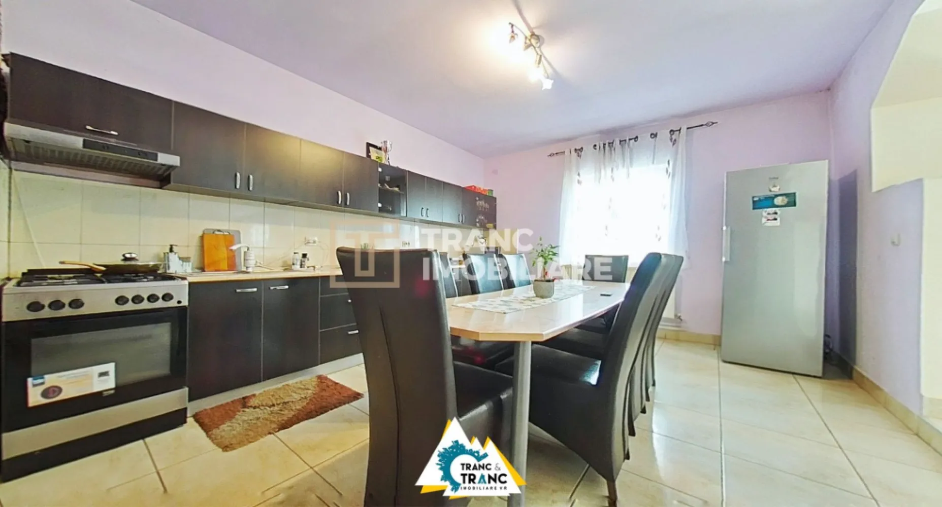 Casă spațioasă cu 4 camere de vânzare – Comuna Aluniș, județul Arad