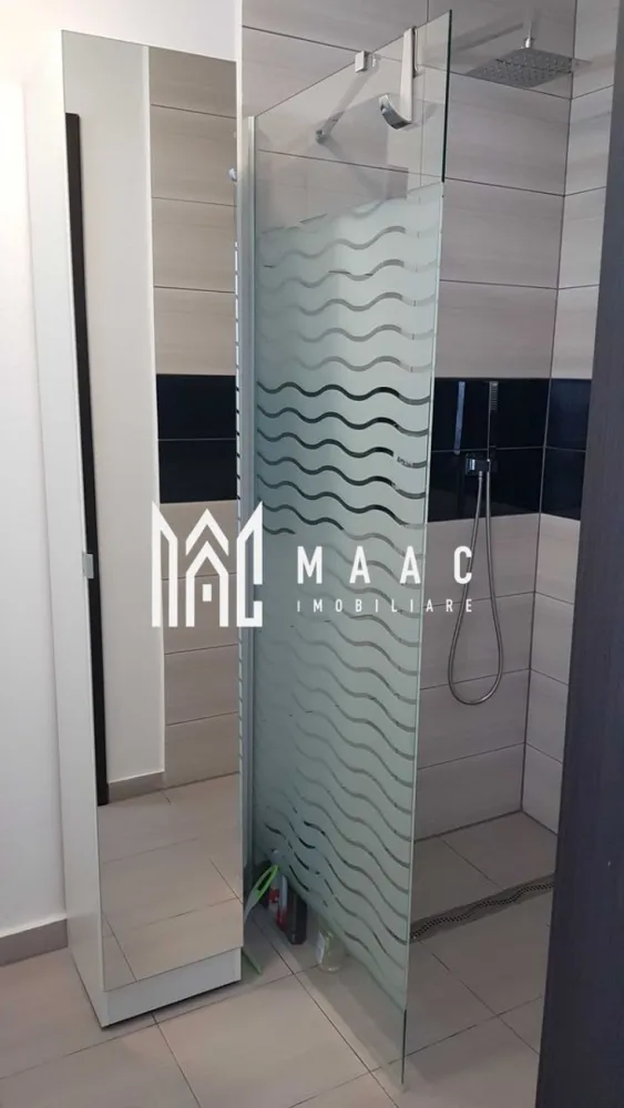 Apartament | 3 Camere | 70 Mp| Terasa deasupra apartamentului | - MAAC Imobiliare vă propune spre vânzare un apartament modern, compus din 2 dormitoare, 2 băi, un living generos, open space cu bucătăria (~70 m²), și o terasă impresionantă, situată deasupra apartamentului, cu o suprafață totală de aproximativ 70 m². Dintre aceștia, 30 m² sunt închiși și amenajați ca living și bucătărie suplimentară, iar restul de 40 m² constituie o terasă liberă, ideală pentru relaxare sau activități în aer liber. Apartamentul se vinde complet mobilat și utilat, oferind un confort deosebit într-o locație liniștită și accesibilă. Pentru mai multe detalii, vă rugăm să ne contactați:CP2311791 }}