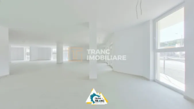 Spațiu comercial nou, de 200 mp, la prima inchiriere, pe Calea Radnei