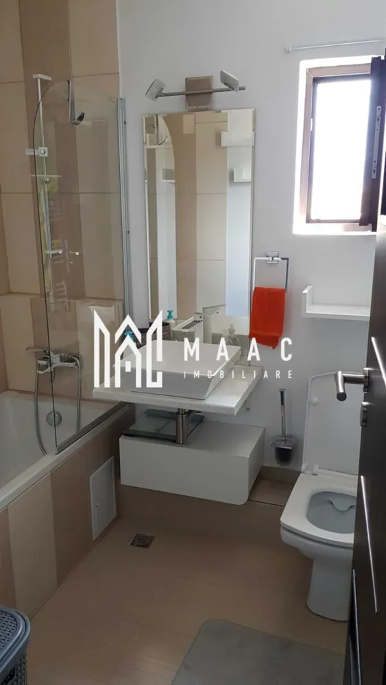 Apartament | 3 Camere | 70 Mp| Terasa deasupra apartamentului | - MAAC Imobiliare vă propune spre vânzare un apartament modern, compus din 2 dormitoare, 2 băi, un living generos, open space cu bucătăria (~70 m²), și o terasă impresionantă, situată deasupra apartamentului, cu o suprafață totală de aproximativ 70 m². Dintre aceștia, 30 m² sunt închiși și amenajați ca living și bucătărie suplimentară, iar restul de 40 m² constituie o terasă liberă, ideală pentru relaxare sau activități în aer liber. Apartamentul se vinde complet mobilat și utilat, oferind un confort deosebit într-o locație liniștită și accesibilă. Pentru mai multe detalii, vă rugăm să ne contactați:CP2311791 }}