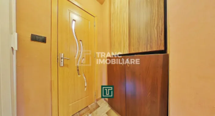 Apartament cu 2 camere complet renovat în Aurel Vlaicu – confort și vedere super