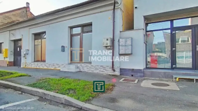 Apartament de vanzare la parter cu două intrări, Andrei Șaguna - Arad