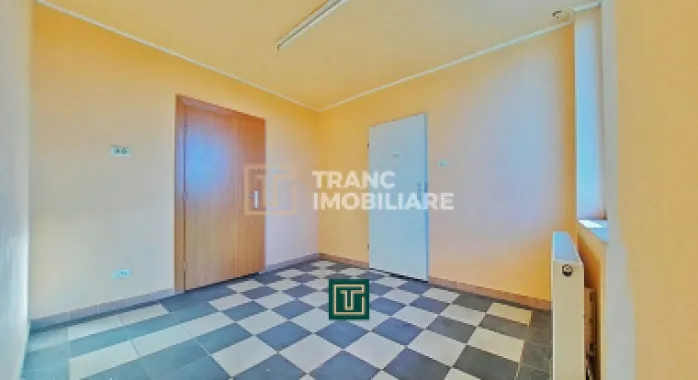 Clădire cu 10 camere în Aradul Nou – ideală pentru investiție/afaceri
