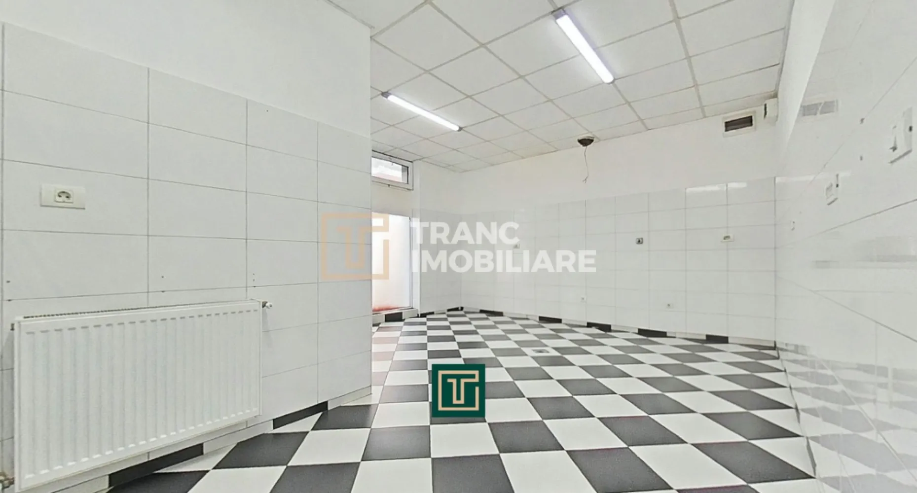 Apartament de vanzare la parter cu două intrări, Andrei Șaguna - Arad