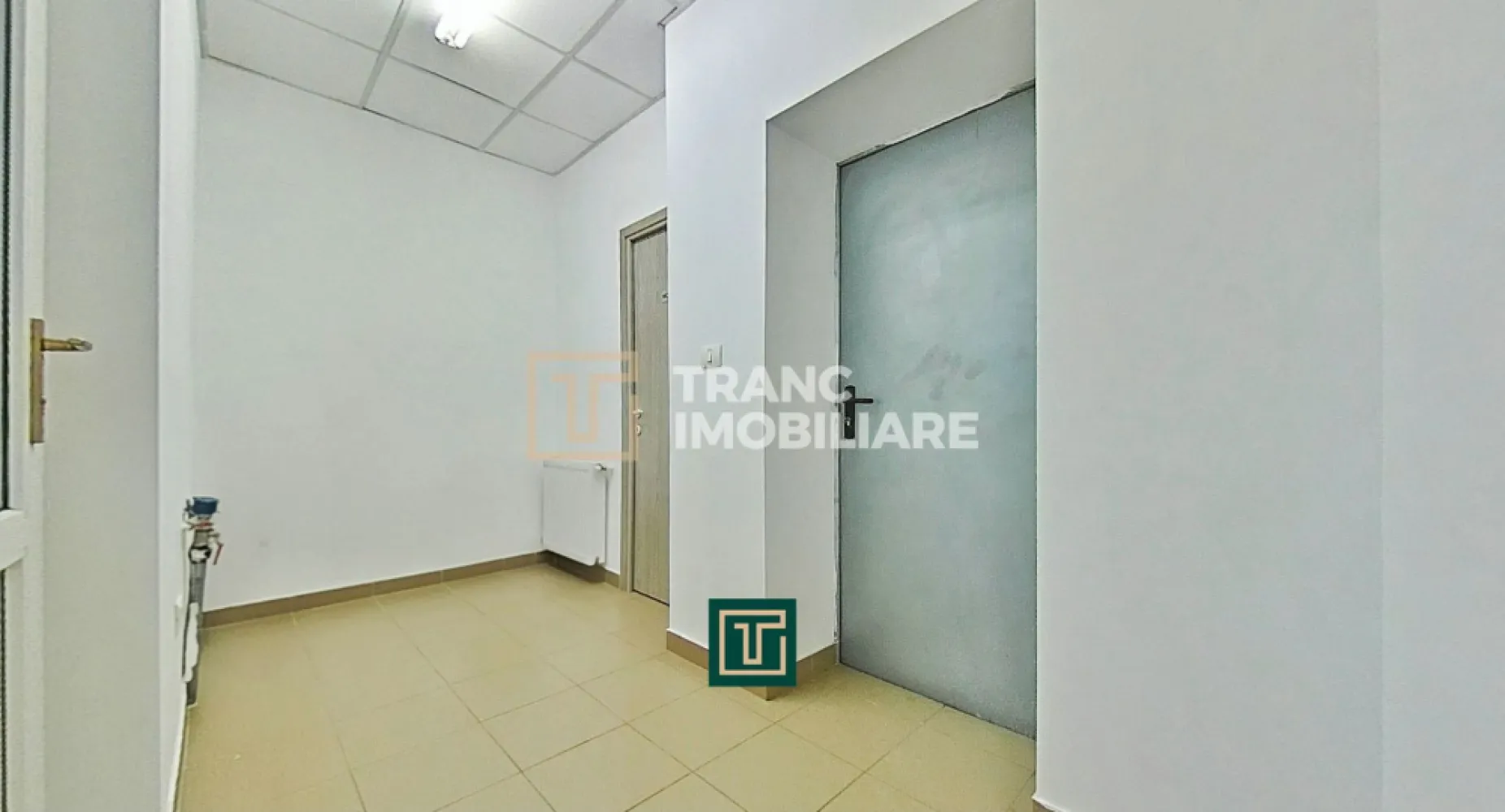 Apartament de vanzare la parter cu două intrări, Andrei Șaguna - Arad