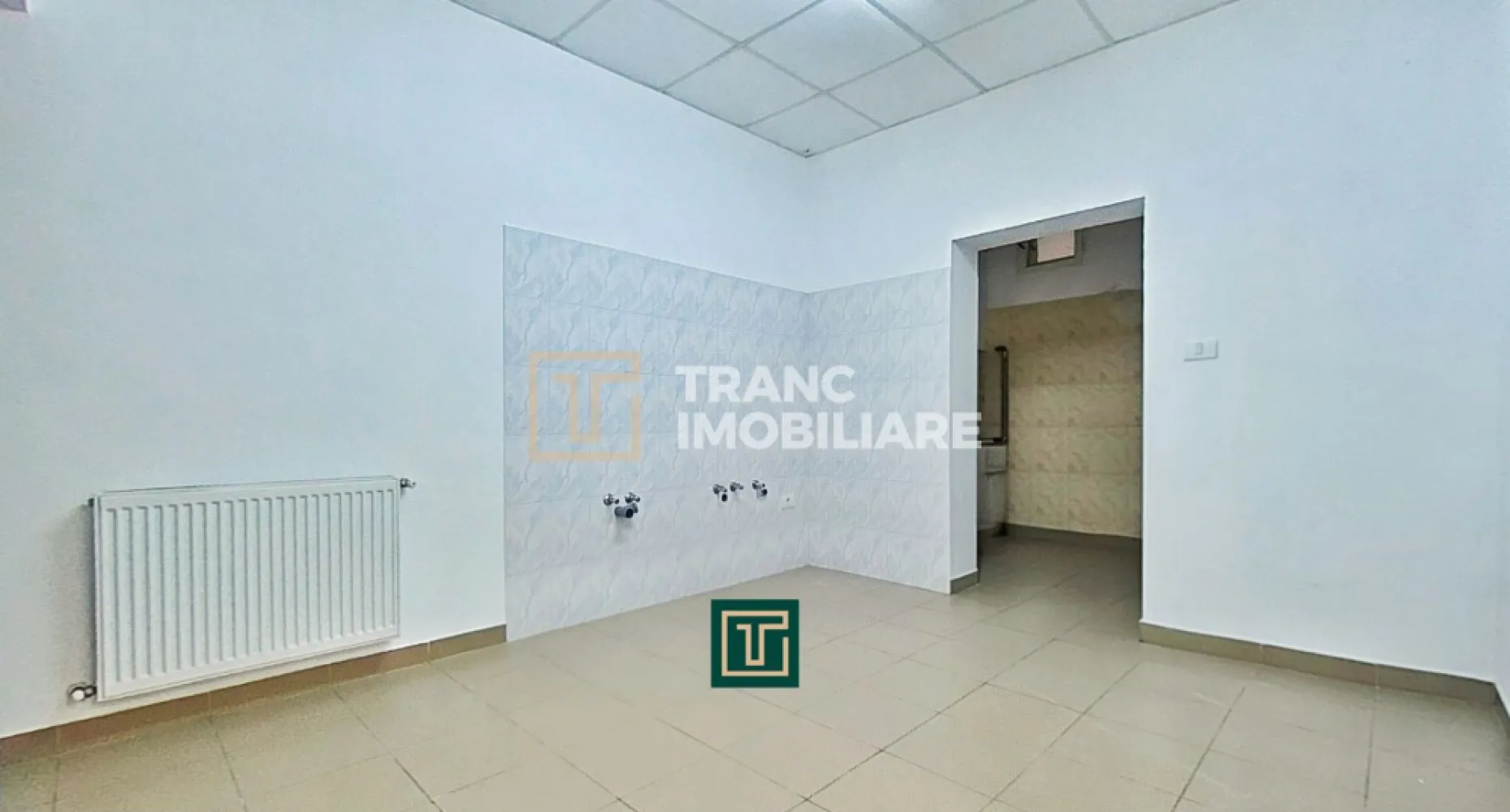 Apartament de vanzare la parter cu două intrări, Andrei Șaguna - Arad