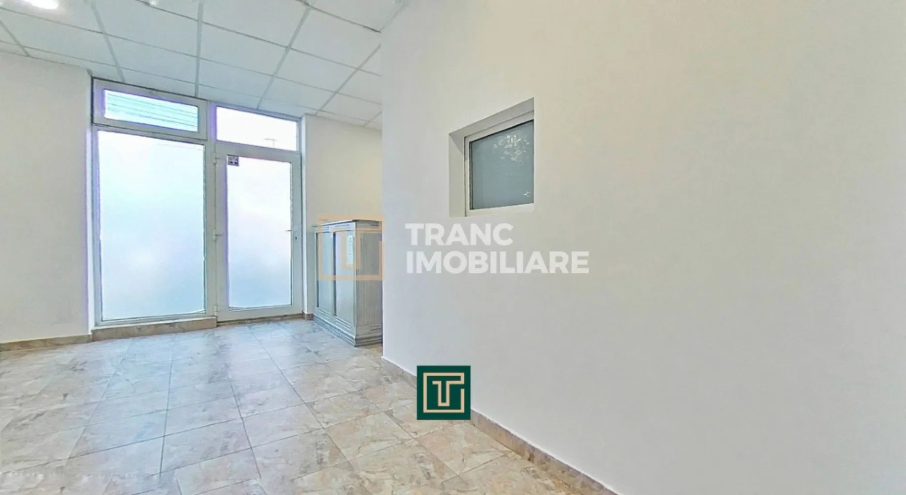 Apartament de vanzare la parter cu două intrări, Andrei Șaguna - Arad