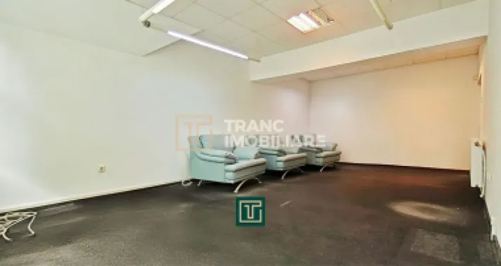 Spațiu de birouri / apartament cu 3 camere de închiriat – Arad