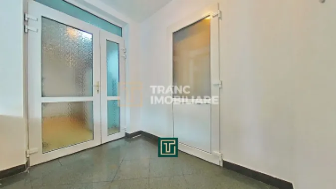Spațiu de birouri / apartament cu 3 camere de închiriat – Arad