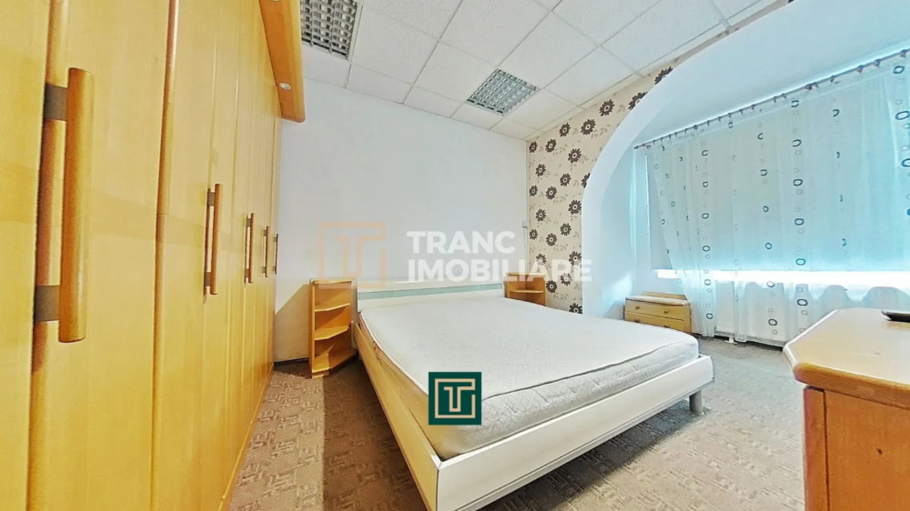 Spațiu de birouri / apartament cu 3 camere de închiriat – Arad