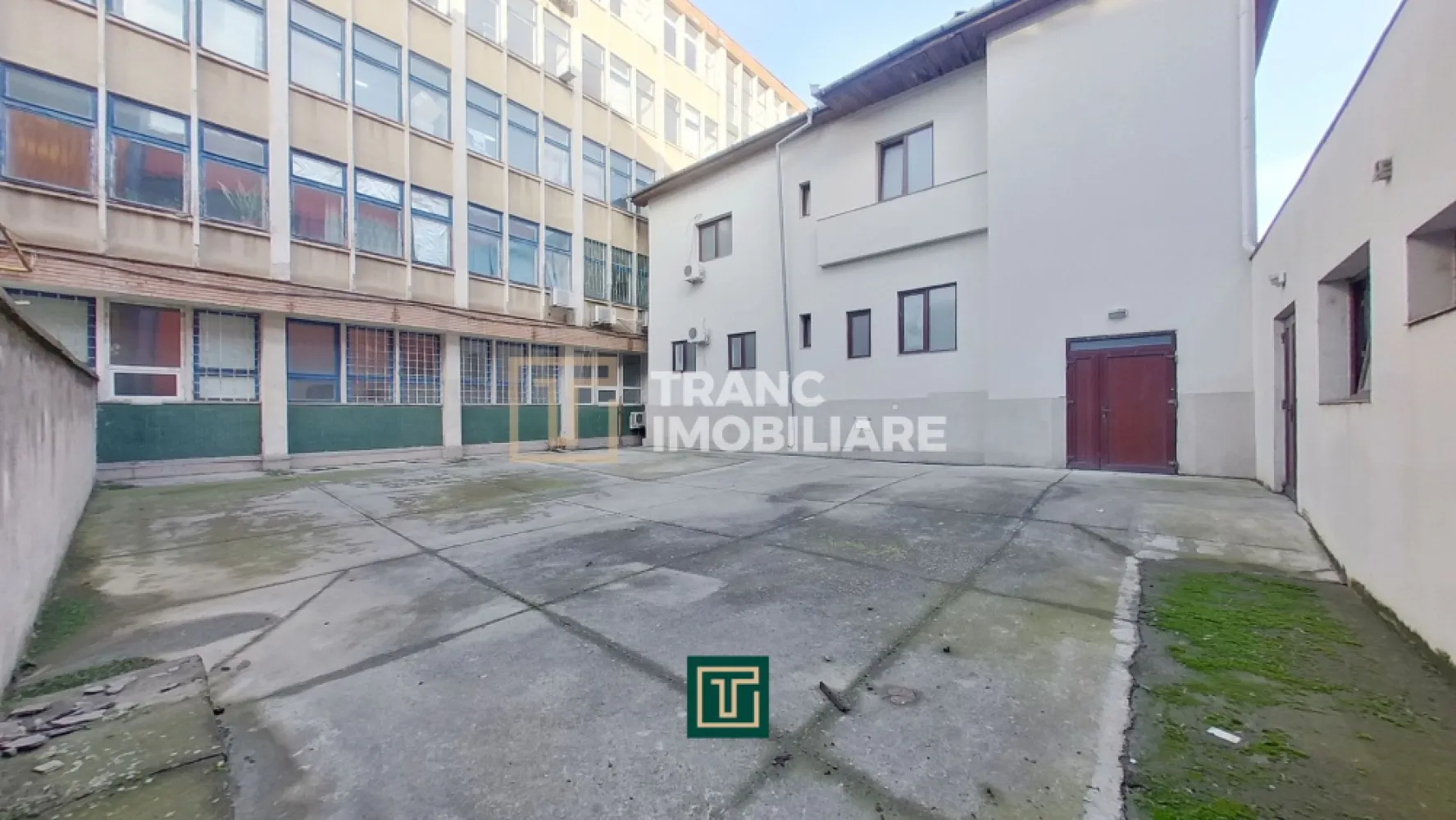 Clădire emblematică rara cu 13 camere pe Calea Victoriei | Ideal locuit/clinică