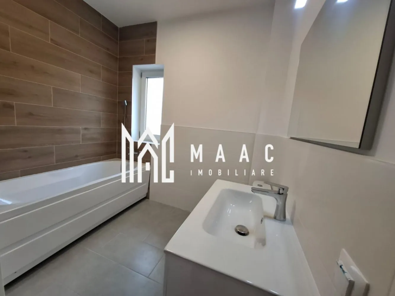 Apartament 2 camere | Parter | Selimbar | Curte - MAAC Imobiliare va invita sa descoperiți confortul și relaxarea într-un apartament primitor cu 2 camere situat in Selimbar, perfect pentru cei care apreciază accesibilitatea și amenajările moderne. Cu o suprafață generoasă de 60.8 mp, acest apartament oferă un spațiu inteligent compartimentat, ideal pentru un cuplu sau o familie. Apartamentul detine o curte privata de 40 mp si un loc de parcare Pentru mai multe detalii, va rugam specificati ID: CP1348526 }}