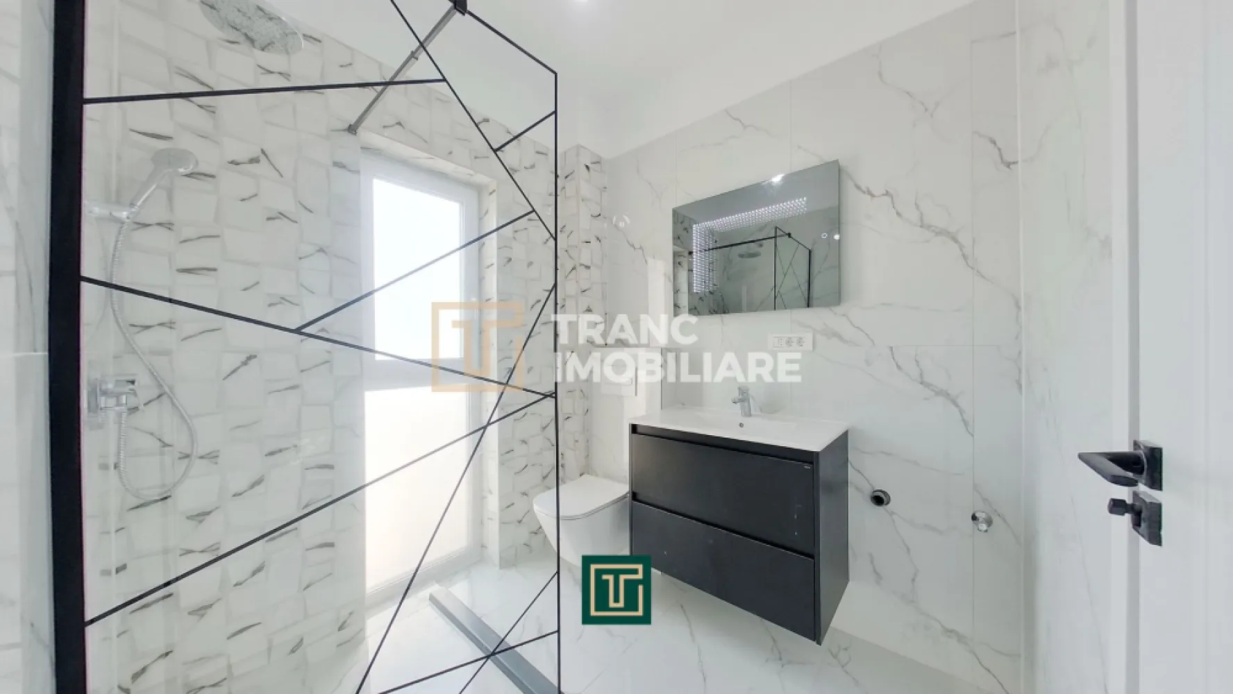 Apartament modern cu 3 camere in bloc nou in Micalaca zona Miorita