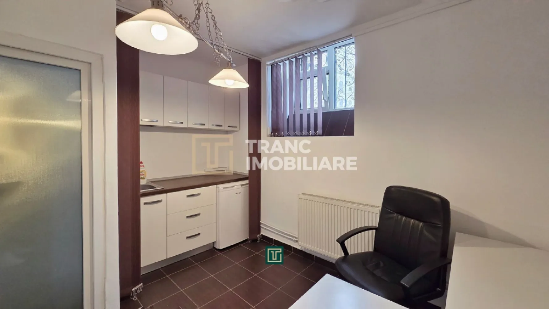 Apartament 1 cameră de închiriat ultracentral – ideal pentru birou,Timisoara