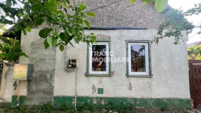 Teren intravilan generos de vânzare în Recaș