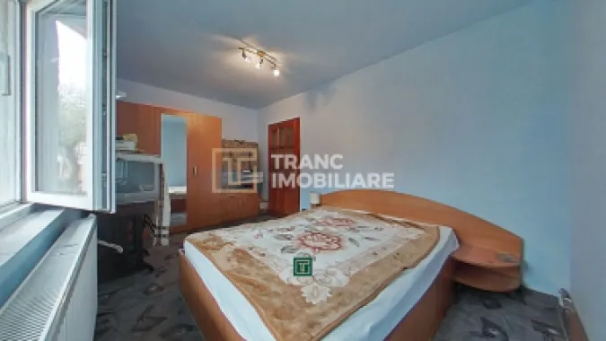 Apartament spațios cu 3 camere de vânzare în Arad – zona Micălaca, Miorița