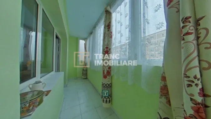 Apartament spațios cu 3 camere de vânzare în Arad – zona Micălaca, Miorița