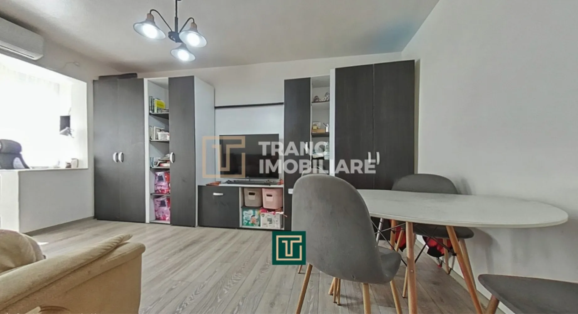 Apartament modern cu 3 camere complet renovat în Aurel Vlaicu – confort și stil,