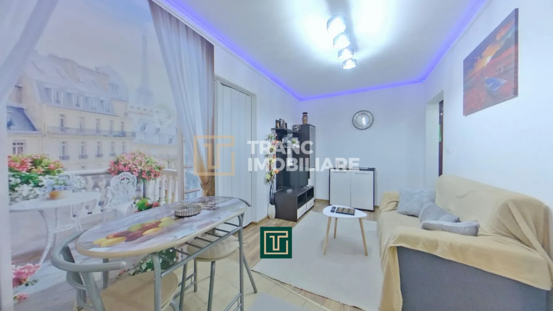 Apartament 2 camere de închiriat – Parter, zonă Intim, Arad - Tranc Imobiliare vă propune spre închiriere un apartament cu 2 camere, situat în cartierul Intim din Arad, o zonă apreciată pentru accesibilitate și proximitatea față de punctele de interes ale orașului.

Locuința are o suprafață utilă de 33 mp (40 mp construiți) și este amplasată la parterul unui imobil cu 4 etaje, fiind ideală pentru un cuplu sau o persoană care își dorește un spațiu practic, ușor de întreținut și bine poziționat. Compartimentarea este eficientă și include o sufragerie, un dormitor și o baie, oferind tot confortul necesar unui stil de viață urban.

Apartamentul se remarcă prin costurile reduse de întreținere și funcționalitatea sa, fiind o alegere excelentă pentru cei care caută un echilibru între preț și locație. În plus, zona oferă locuri de parcare disponibile și acces rapid către supermarketuri, Spitalul Județean, bănci, cafenele și farmacii.

Poziționarea este un avantaj major: în apropiere se regăsesc benzinării, autogară, magazine alimentare, parcuri și mijloace de transport în comun, toate contribuind la un stil de viață comod și conectat.

Garanție: echivalentul a 2 luni de chirie

Pentru detalii și programarea unei vizionări va stam cu drag la dispozitie.