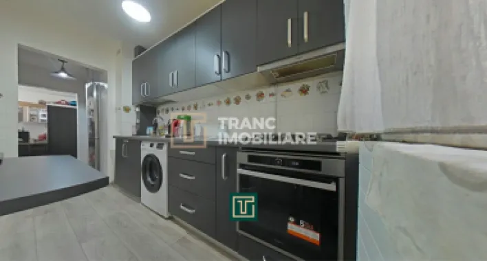 Apartament modern cu 3 camere complet renovat în Aurel Vlaicu – confort și stil,