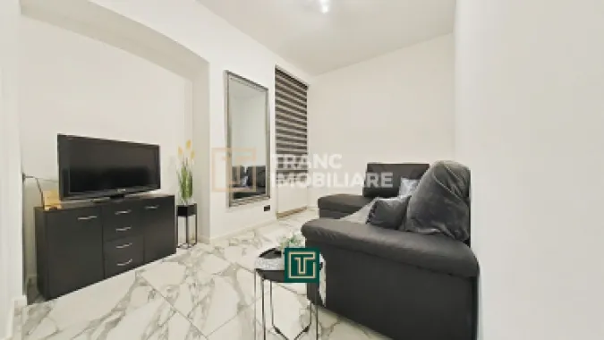Apartament modern cu 2 camere de închiriat – Bulevardul Revoluției, Arad