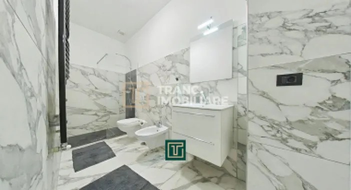Apartament modern cu 2 camere de închiriat – Bulevardul Revoluției, Arad