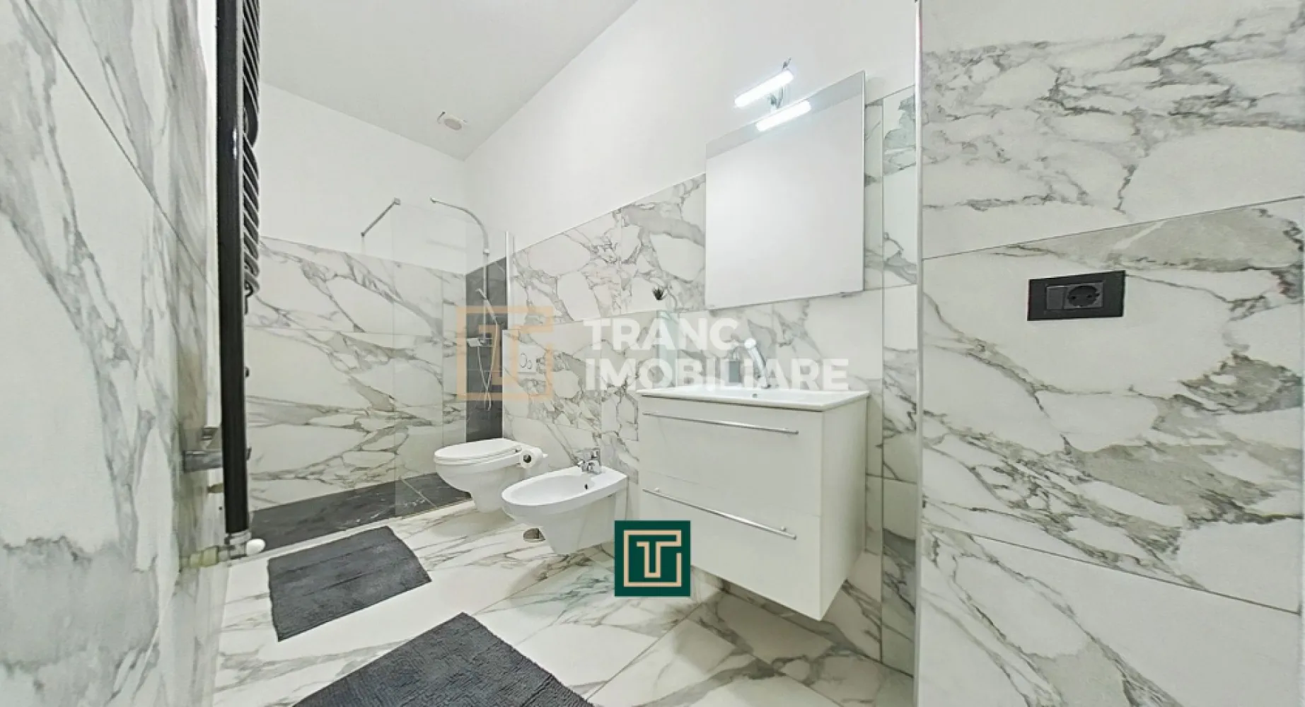 Apartament modern cu 2 camere de închiriat – Bulevardul Revoluției, Arad