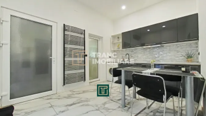 Apartament modern cu 2 camere de închiriat – Bulevardul Revoluției, Arad