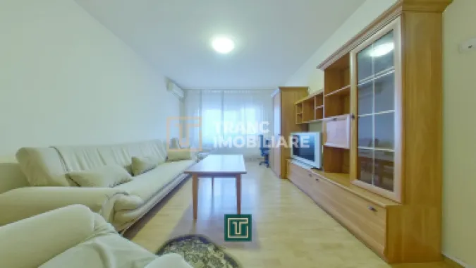 Apartament spatios cu 2 camere la et 2 la Podgoria