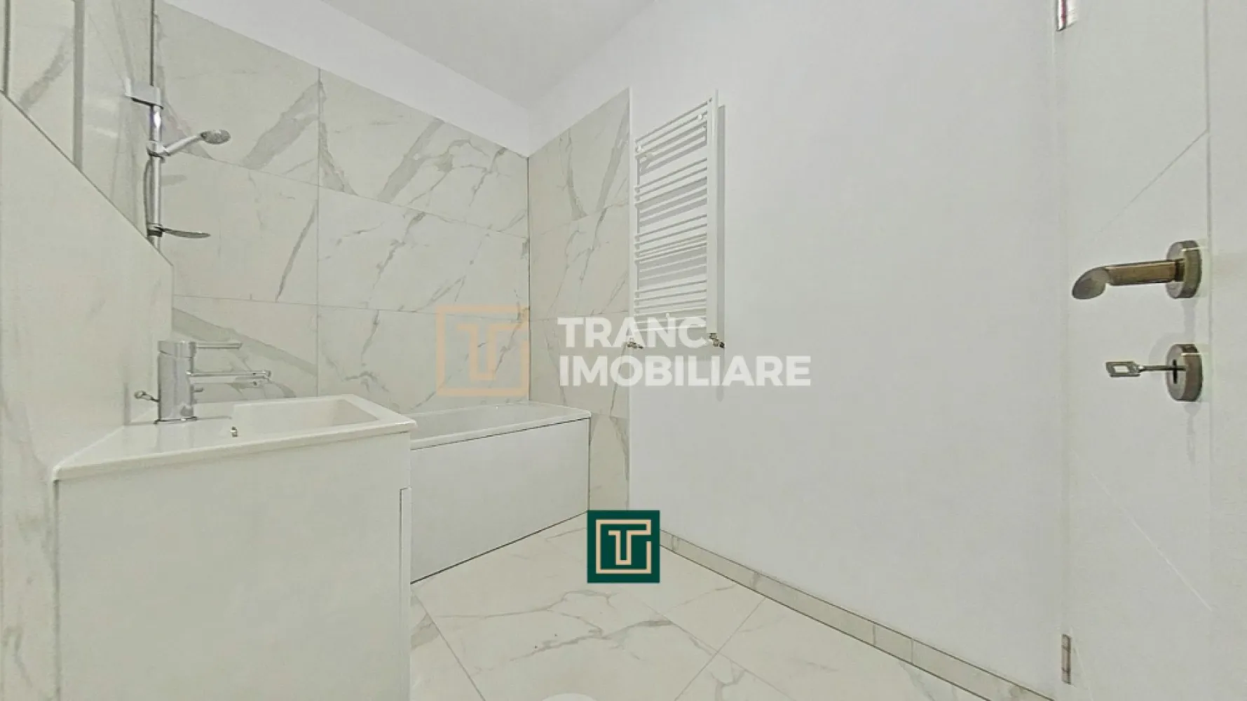 Apartament modern cu 3 camere, terasă generoasă și parcare inclusă, lângă AFI