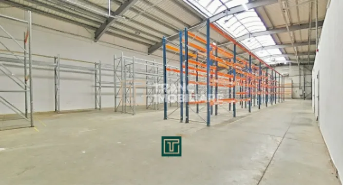 Hală industrială 824 mp de vânzare în Zona Industrială Sud Arad acces rapid A1