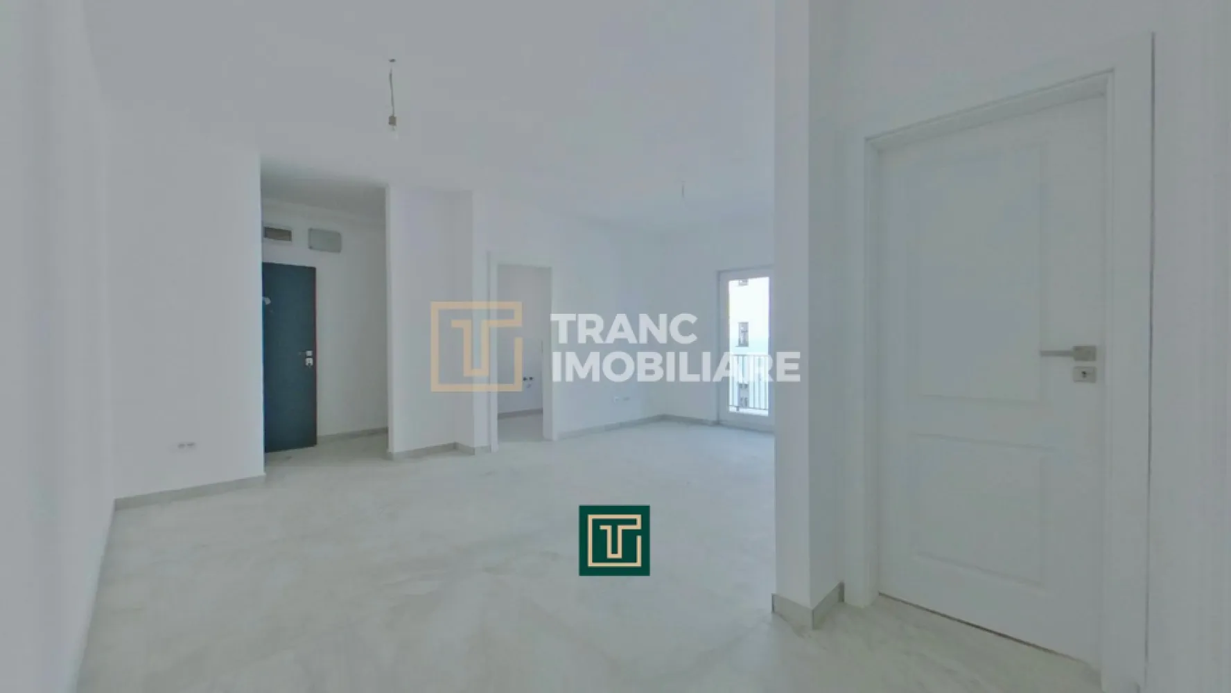 Apartament 2 camere de vânzare în bloc nou – Grădiște, Arad - Vă prezentăm spre vânzare un apartament modern cu 2 camere, situat într-un imobil nou din cartierul Grădiște, în orașul Arad. Proprietatea este ideală atât pentru locuit, cât și pentru investiție, datorită poziției și caracteristicilor sale.

Apartamentul are o suprafață utilă de 46 mp și o suprafață desfășurată de 60 mp, fiind compartimentat semidecomandat: dormitor, living, bucătărie, baie și balcon. Este situat la etajul 2 din 3, un etaj intermediar foarte apreciat pentru confort și eficiență energetică.

Construit în anul 2025, apartamentul beneficiază de finisaje complete, fiind pregătit pentru mobilare după preferințele noului proprietar. Pereții sunt îndreptați și finisați cu lavabil, pardoseala este acoperită cu parchet, iar baia este complet amenajată.

Un avantaj important este faptul că baia este finisată și echipată, fiind deja montat dușul, rămânând doar ca viitorul proprietar să monteze sticla cabinei de duș, în funcție de preferințe.

Locuința dispune de centrală termică proprie pe gaz, iar construcția este realizată din BCA, cu izolație exterioară și acoperiș din panouri sandwich, oferind un plus de confort termic și eficiență energetică. Imobilul este dotat atât cu curent monofazic, cât și trifazic, fiind pregătit pentru nevoile moderne.

Zona este retrasa si linistita, intr-un artier bine cotat, situat la aproximativ 3 km de centrul orasului.

Pentru mai multe informații sau programarea unei vizionări, vă stăm cu drag la dispoziție!