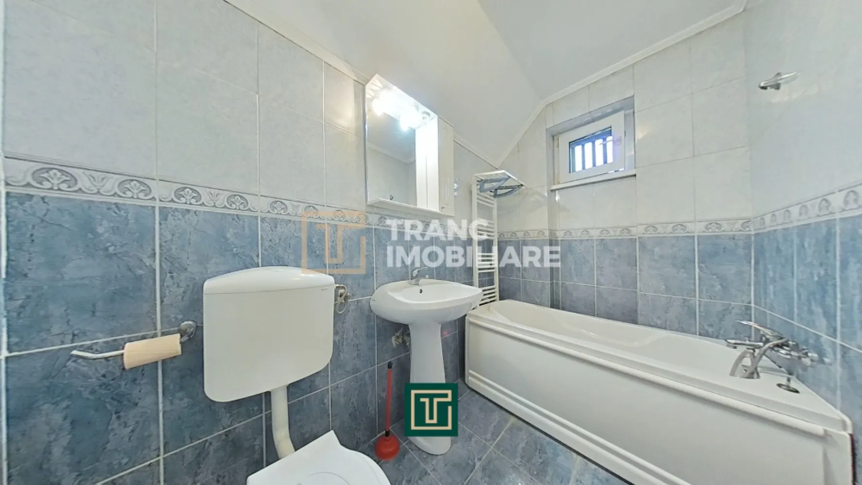 Apartament 2 camere de închiriat – Bulevardul Revoluției, Arad | Locație premium