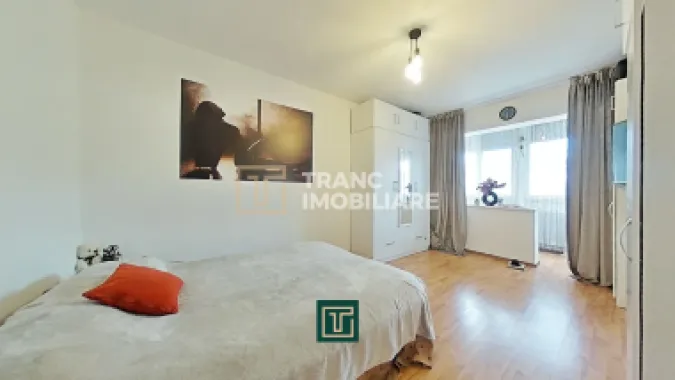 Apartament 3 camere de vânzare – Aurel Vlaicu (zona X-uri), Arad