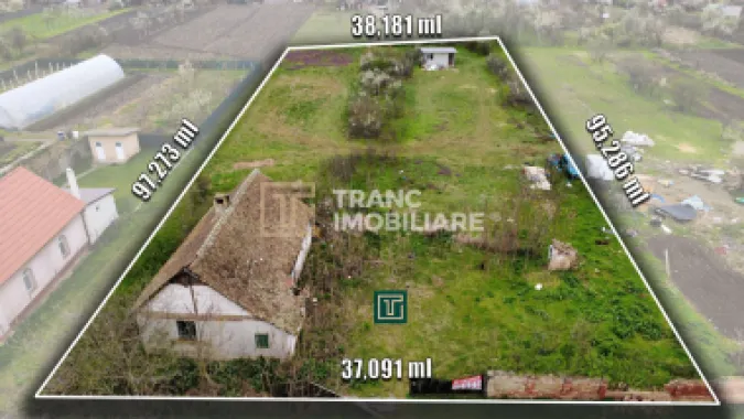Teren intravilan 3.593 mp de vânzare în Parța