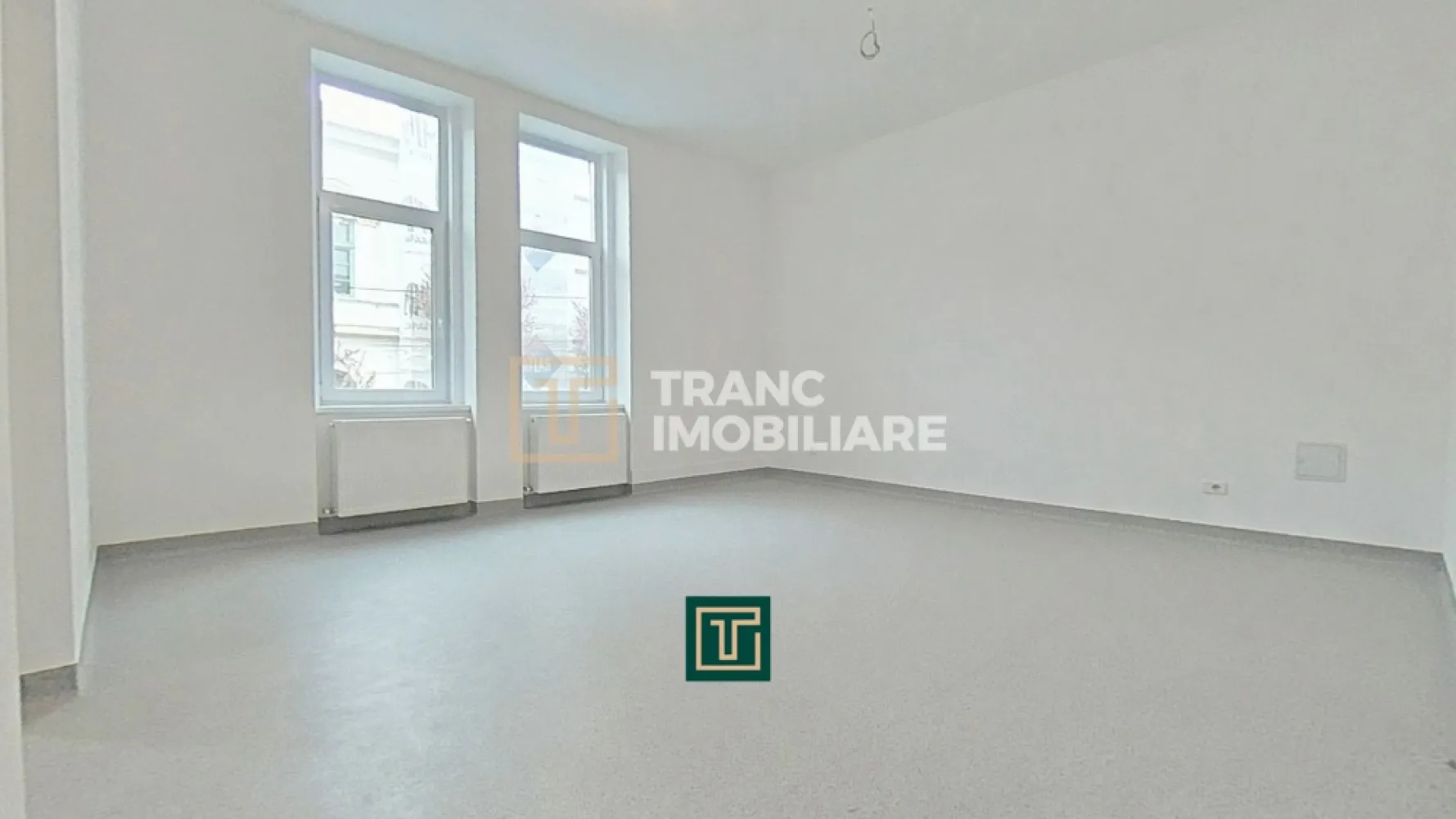 Spațiu comercial de închiriat, renovat recent – zonă centrală, lângă Piața Mică,