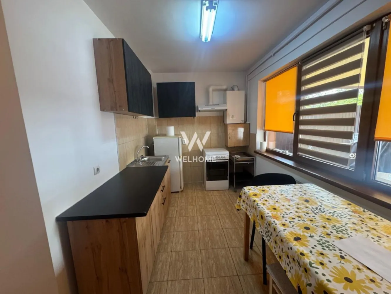 Garsoniera de inchiriat, Sibiu - Garsoniera de inchiriat, strada Stefan cel Mare, Sibiu
Este comandata si situata la parterul unui imobil cu regim de inaltime P+2
Disponibila imediat

Pret 270 euro/luna
Comision agentie : 50% din contravaloarea unei chirii
Detalii si vizionari: 0752.088.381 Roxana