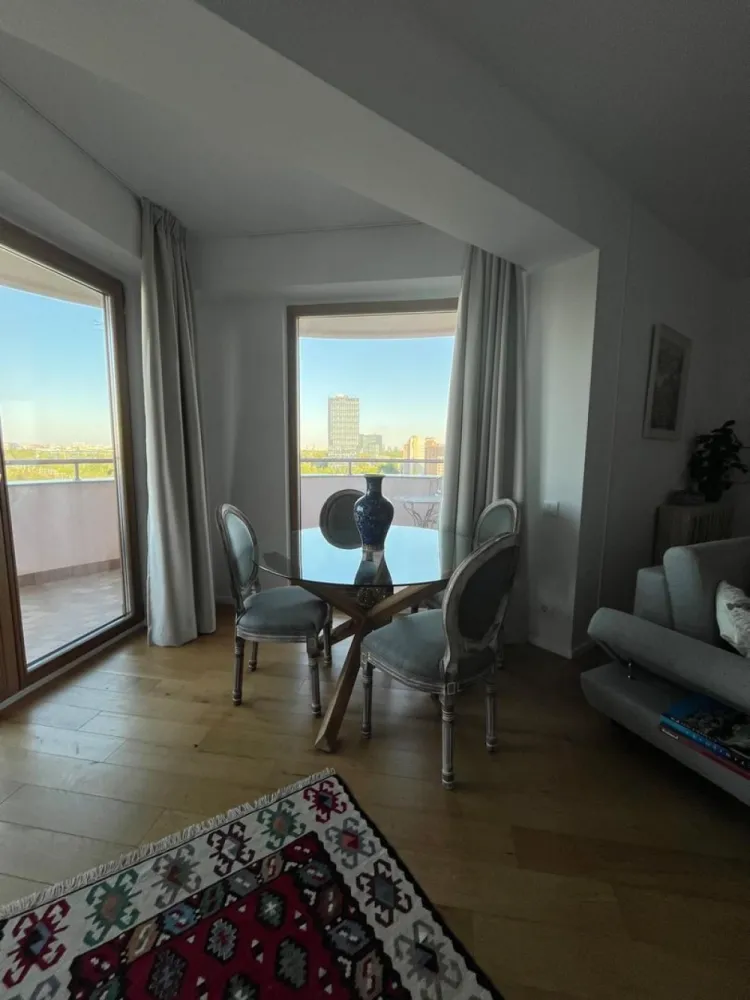 Piata Presei Libere apartament 3 camere de vanzare