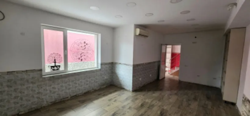 Spațiu Comercial Premium Drumul Sării – Răzoare Vizibilitate Mare