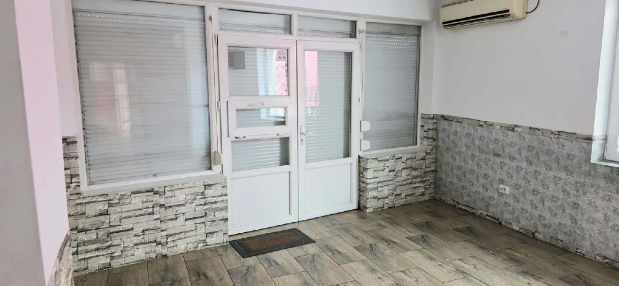 Spațiu Comercial Premium Drumul Sării – Răzoare Vizibilitate Mare