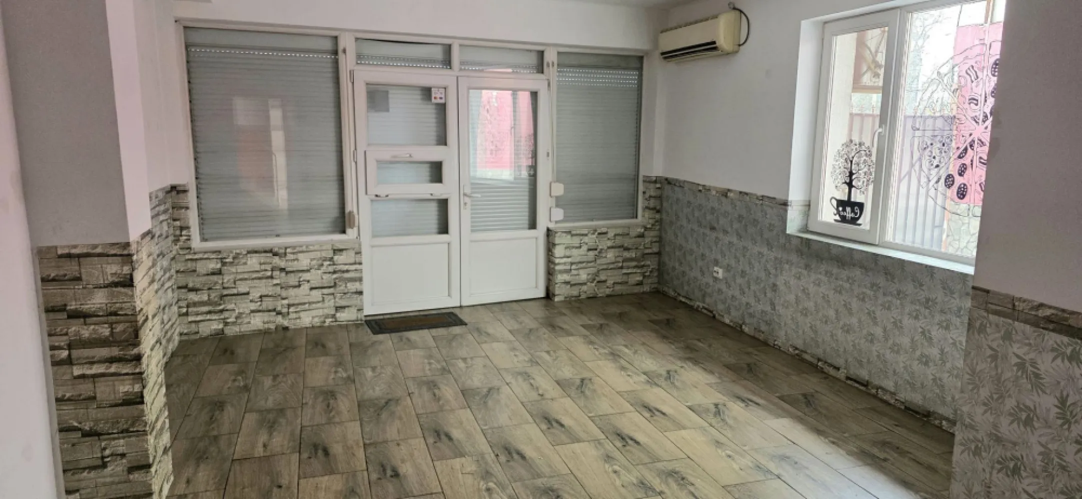 Spațiu Comercial Premium Drumul Sării – Răzoare Vizibilitate Mare