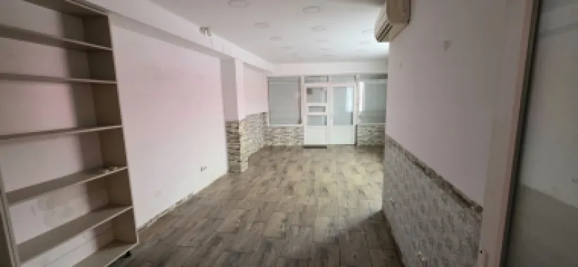Spațiu Comercial Premium Drumul Sării – Răzoare Vizibilitate Mare