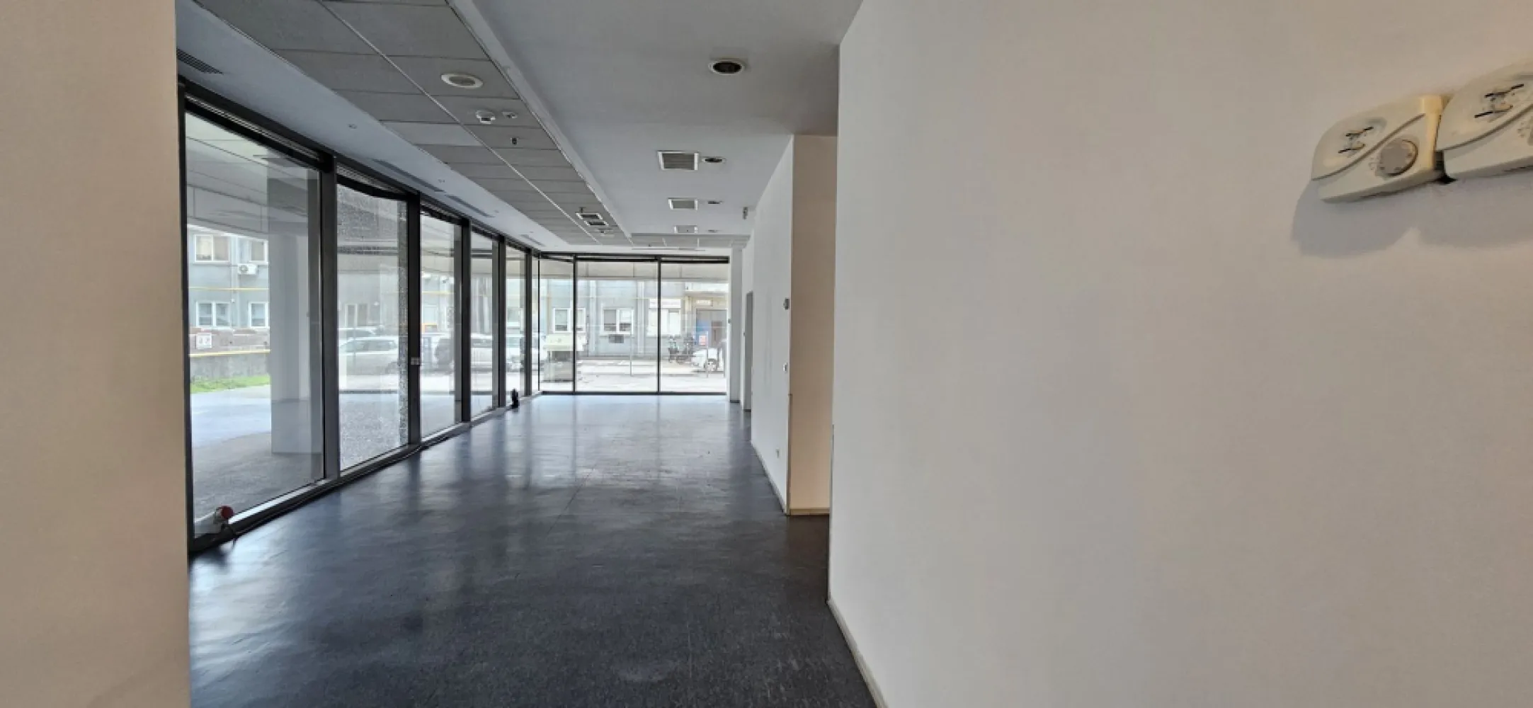 Pantelimon spatiu comercial 950 mp