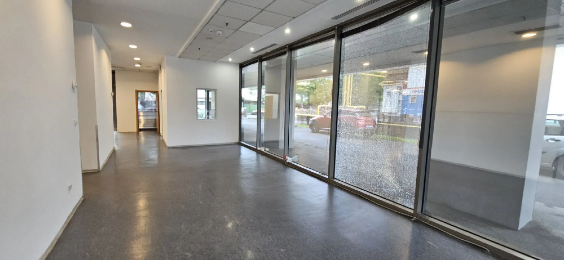 Pantelimon spatiu comercial 950 mp